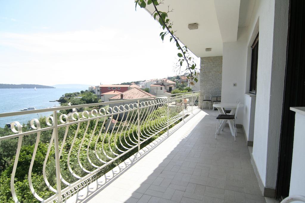 Apartments Marta Trogir Cameră foto